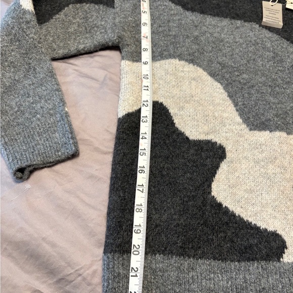 Mystree Gray and Cream Patterned Sweater - Picture 9 of 9